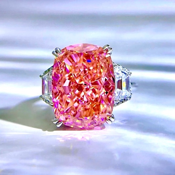 Oval, Round & Baguette Cut Pink & White Diamond Ring - Picture 3 of 16
